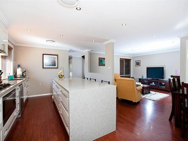 7 Gascoyne Street, Albion Park NSW 2527