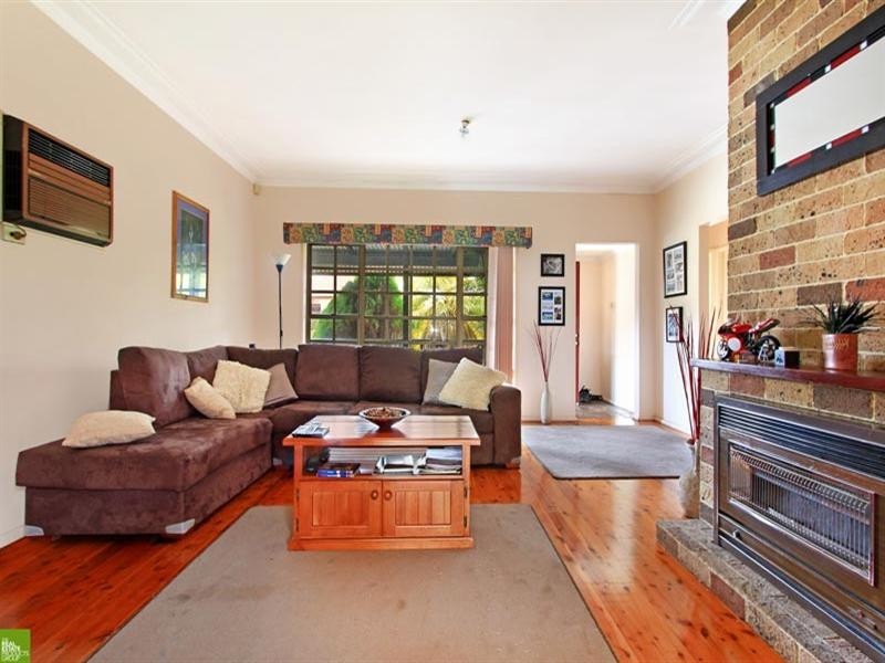 22 Roberts Avenue, Barrack Heights NSW 2528