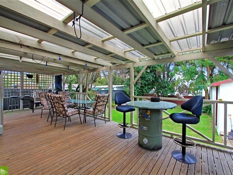 22 Roberts Avenue, Barrack Heights NSW 2528