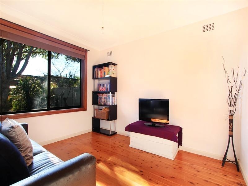 1 Black Street, Albion Park Rail NSW 2527