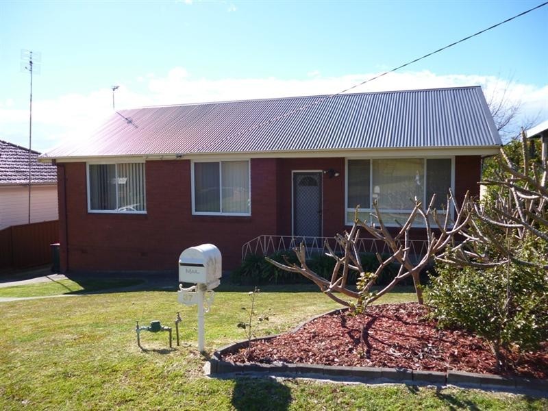 37 Tallawong Crescent, Dapto NSW 2530