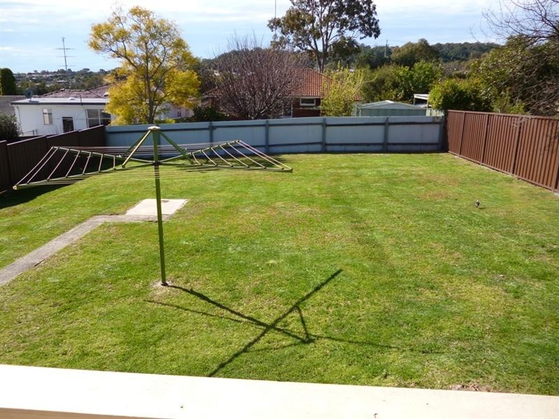 37 Tallawong Crescent, Dapto NSW 2530