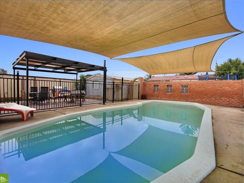 16 King Street, Lake Illawarra NSW 2528