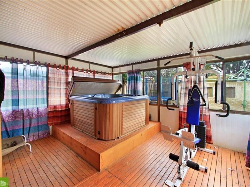 16 King Street, Lake Illawarra NSW 2528