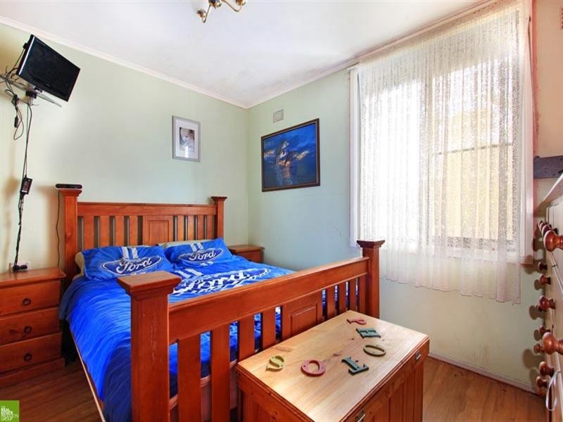 16 King Street, Lake Illawarra NSW 2528