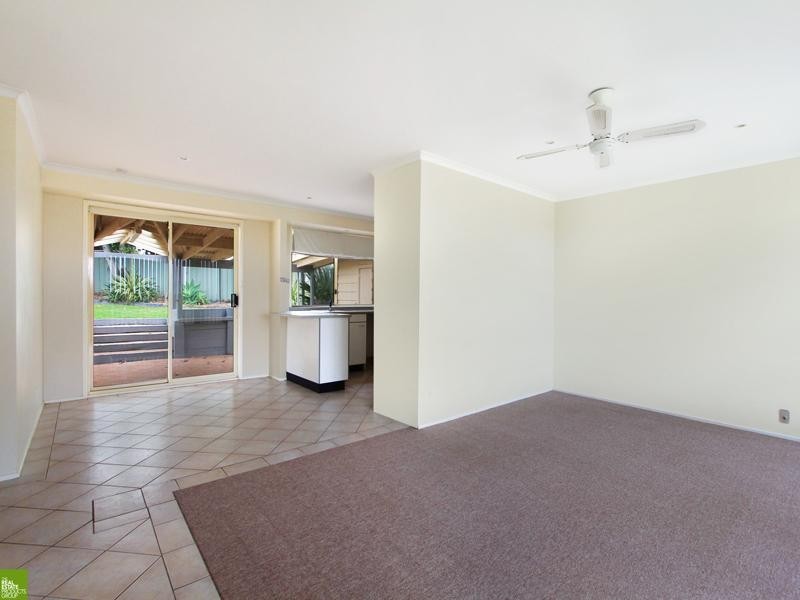 102 Hillside Drive, Albion Park NSW 2527