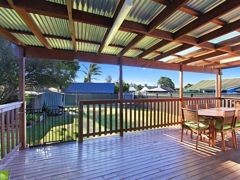 16 Moles Street, Albion Park NSW 2527