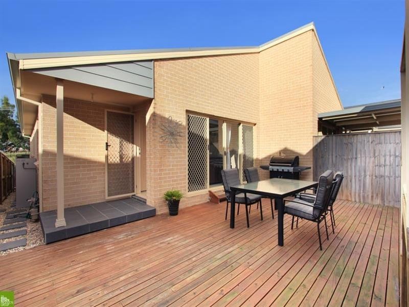 8/2-8 Hamilton Road, Albion Park NSW 2527