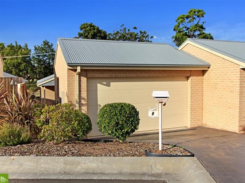 8/2-8 Hamilton Road, Albion Park NSW 2527