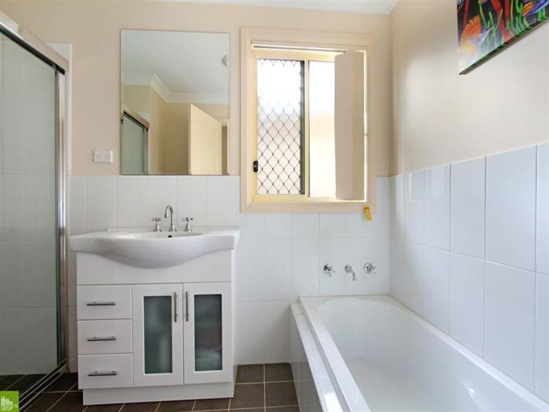 8/2-8 Hamilton Road, Albion Park NSW 2527