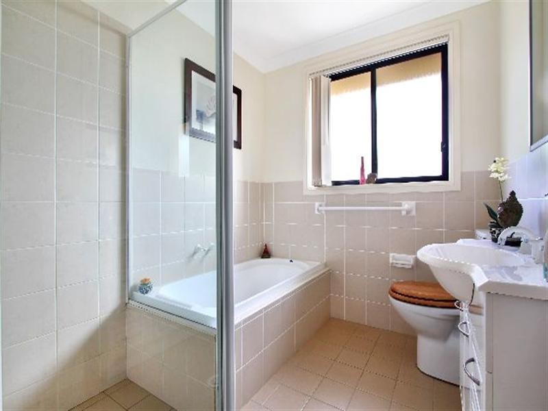 1/68 Campaspe Circuit, Albion Park NSW 2527