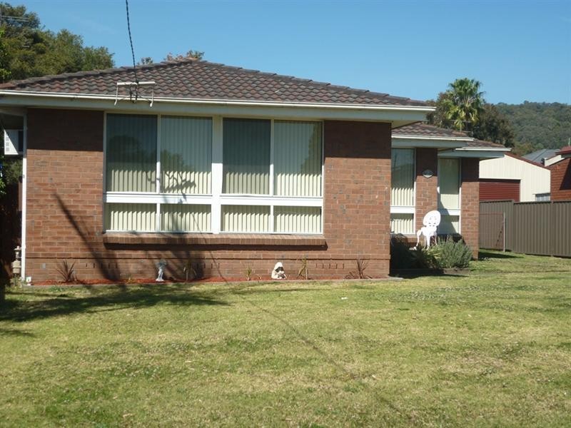 1 Oak Street, Albion Park Rail NSW 2527
