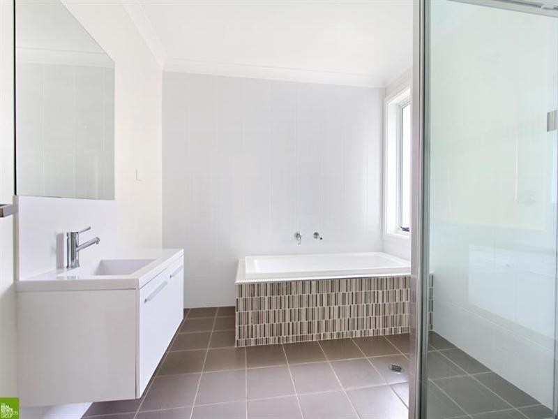 6 Haywards Bay Drive, Haywards Bay NSW 2530