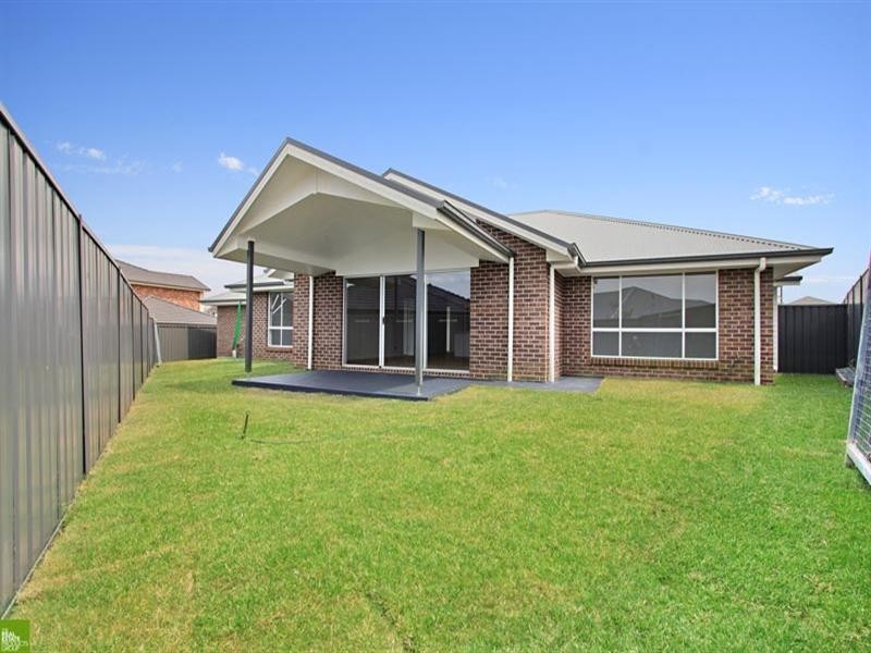 6 Haywards Bay Drive, Haywards Bay NSW 2530