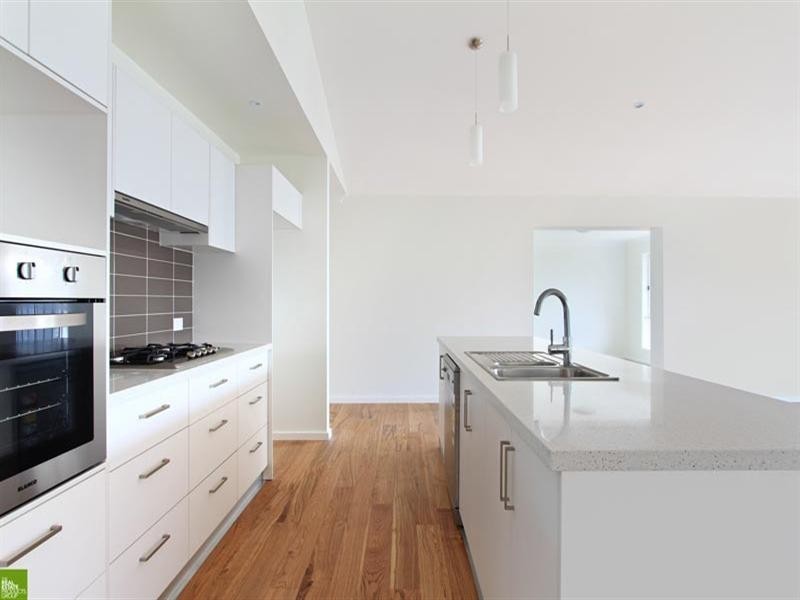 6 Haywards Bay Drive, Haywards Bay NSW 2530