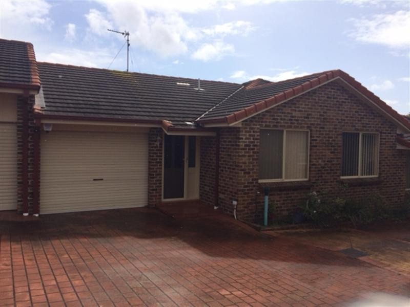 3/114 Burdekin Drive, Albion Park NSW 2527