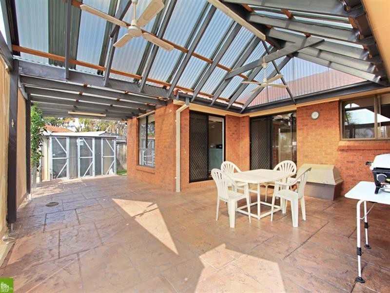 6 Federation Place, Albion Park NSW 2527