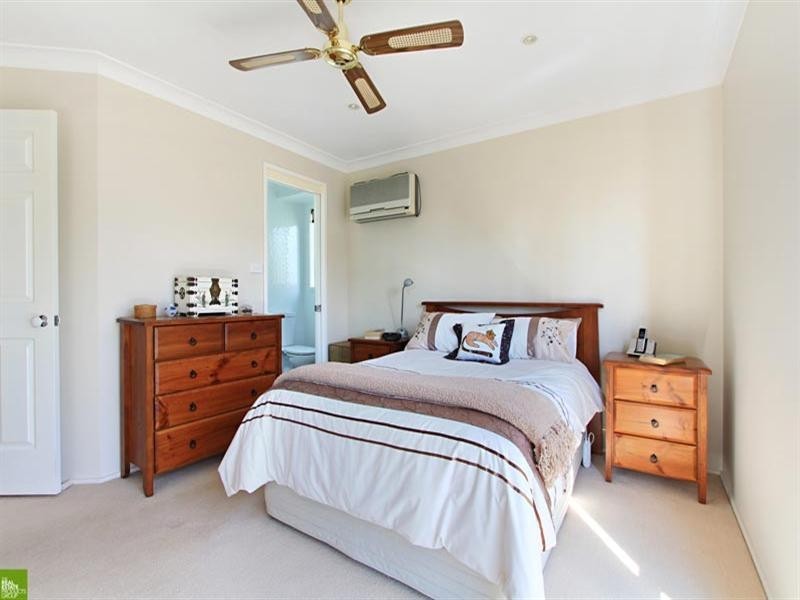 6 Federation Place, Albion Park NSW 2527