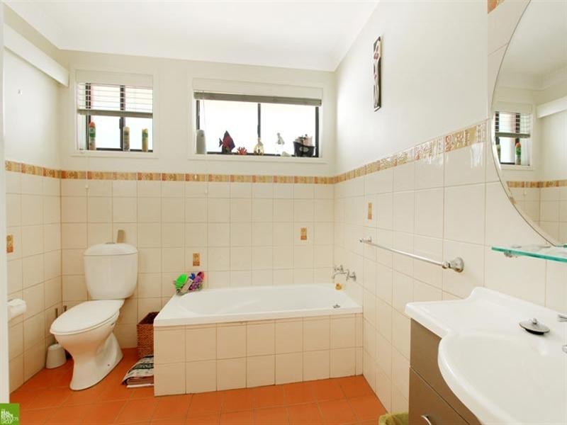 5 Digby Close, Albion Park NSW 2527
