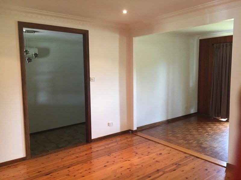 15 Robyn Road, Albion Park Rail NSW 2527