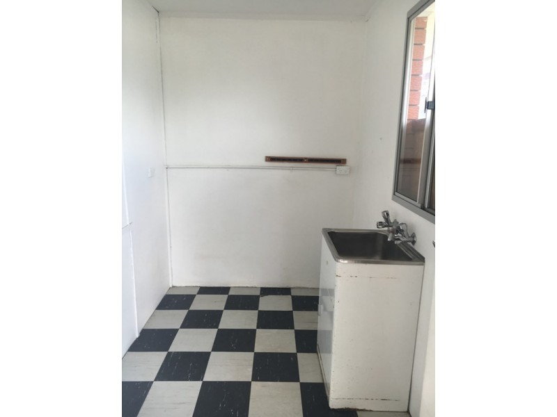 15 Robyn Road, Albion Park Rail NSW 2527