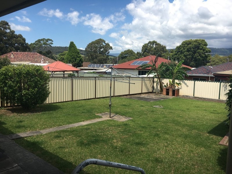 15 Robyn Road, Albion Park Rail NSW 2527