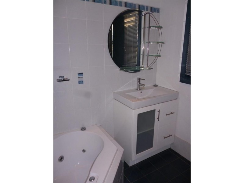 70 Panorama Drive, Farmborough Heights NSW 2526