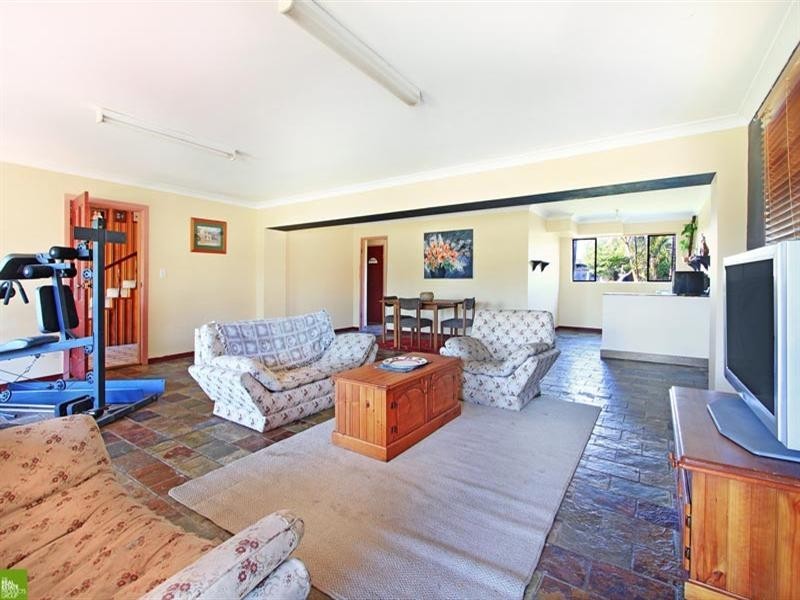 43 Tripoli Way, Albion Park NSW 2527