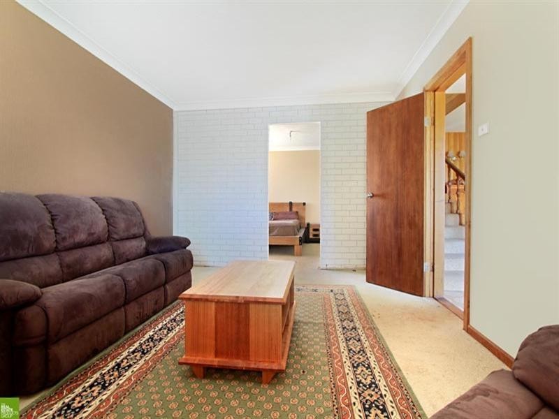 43 Tripoli Way, Albion Park NSW 2527