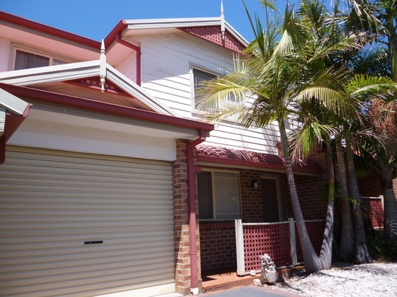 14/82-88 Daintree Drive, Albion Park NSW 2527