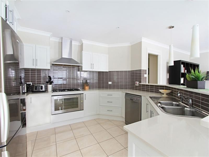 62 Esperance Drive, Albion Park NSW 2527