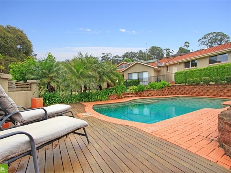 11 Abercrombie Crescent, Albion Park NSW 2527