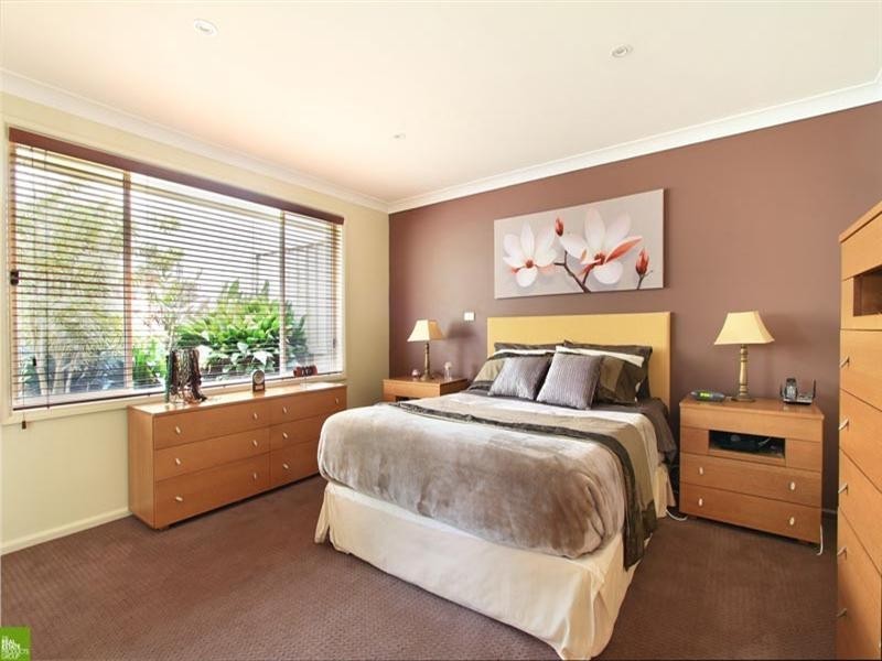 11 Abercrombie Crescent, Albion Park NSW 2527