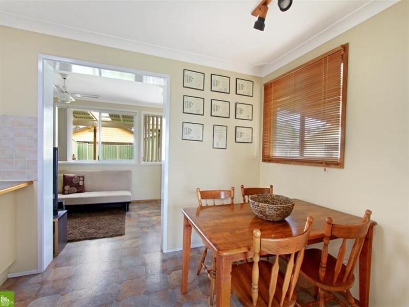 4 Acacia Street, Albion Park Rail NSW 2527