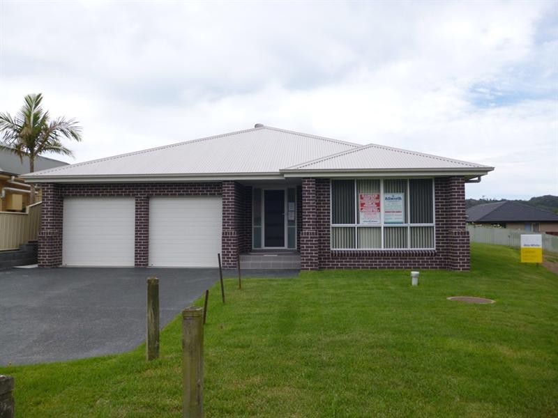 15 Tomlin Street, Albion Park NSW 2527