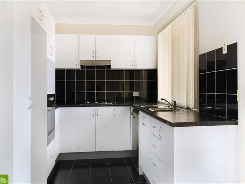 11 Roper Road, Albion Park NSW 2527