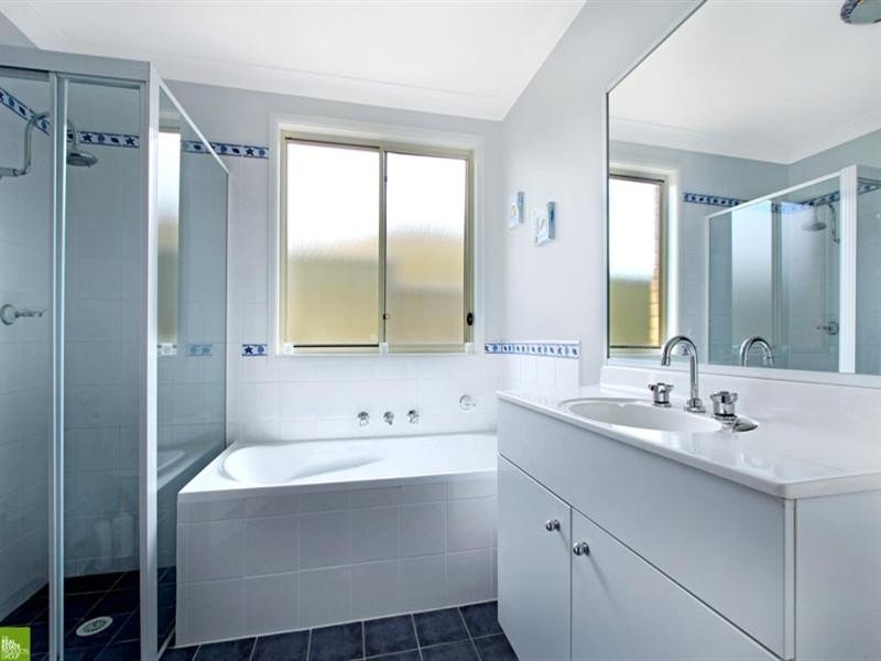 3 Kalgan Way, Albion Park NSW 2527