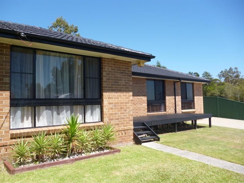 18 Macquarie Street, Albion Park NSW 2527