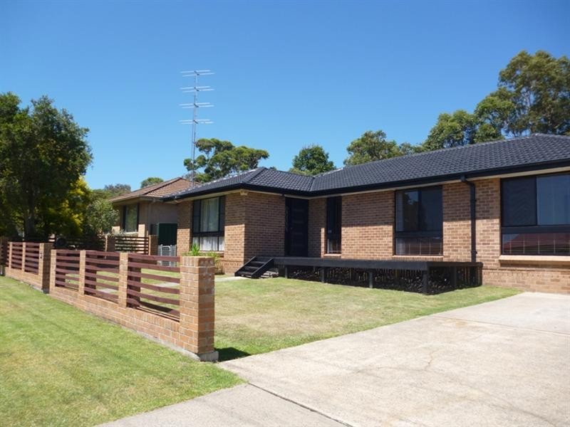 18 Macquarie Street, Albion Park NSW 2527