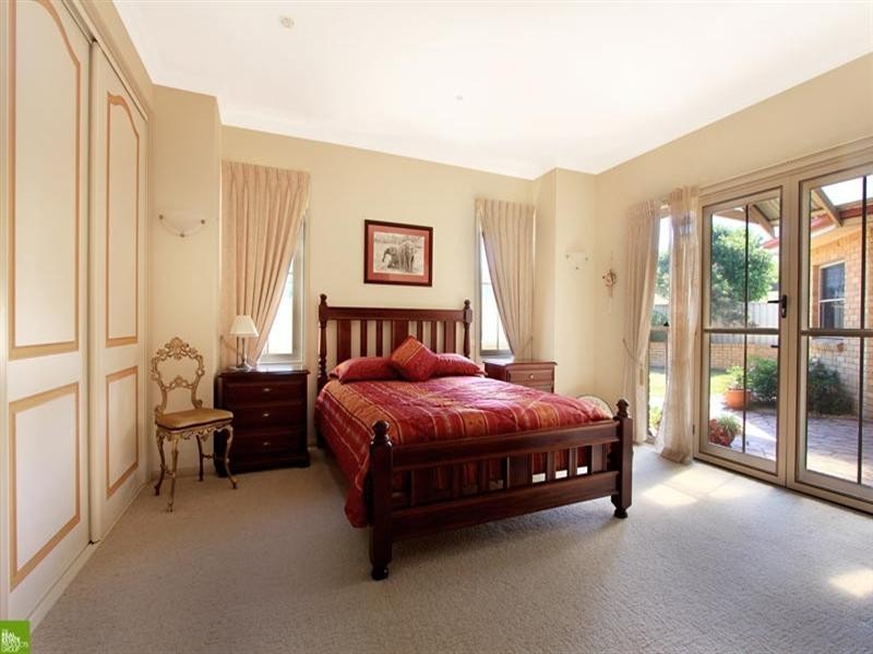 10 McInerney Avenue, Albion Park NSW 2527