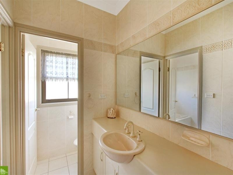 10 McInerney Avenue, Albion Park NSW 2527