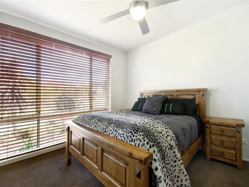 11 Richmond Place, Albion Park NSW 2527