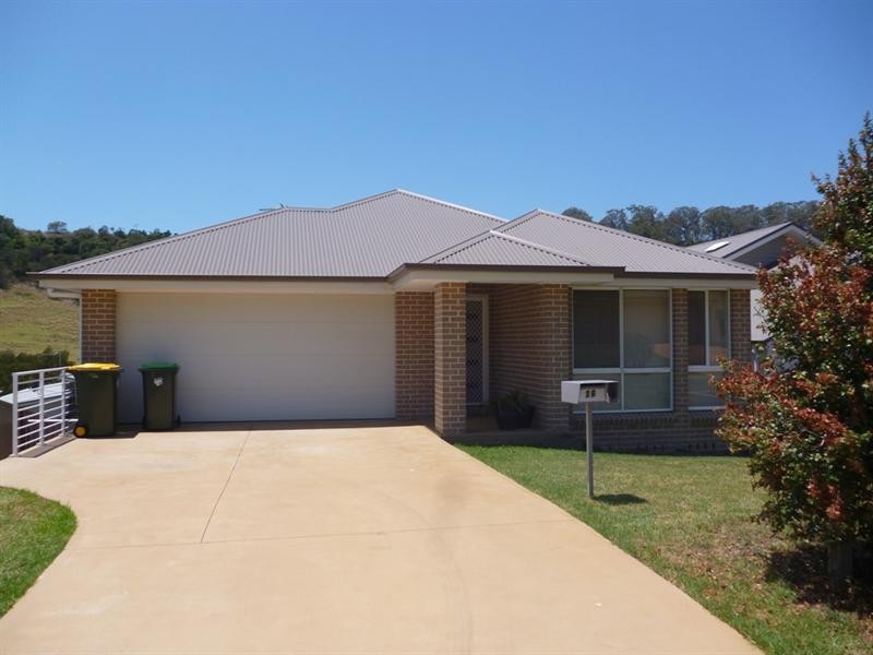 76 Esperance Drive, Albion Park NSW 2527