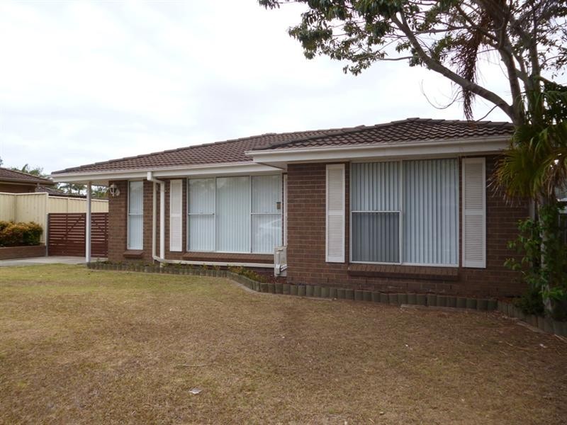 18 Coachwood Drive, Albion Park Rail NSW 2527