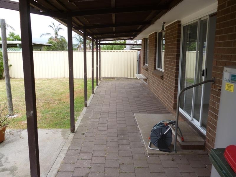 18 Coachwood Drive, Albion Park Rail NSW 2527