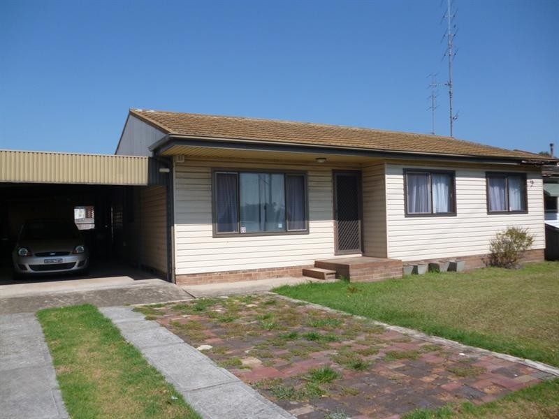 13 Calderwood Road, Albion Park NSW 2527