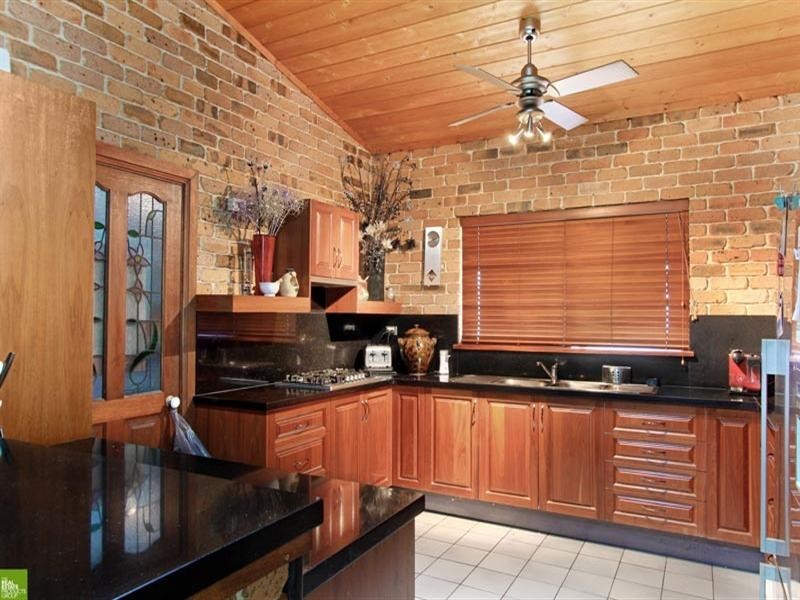 121 Cooby Road, Albion Park NSW 2527