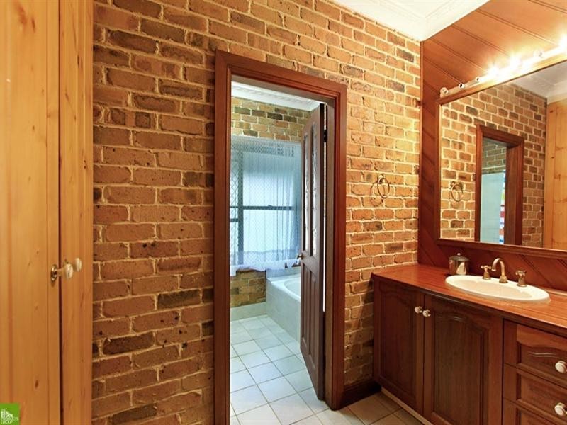 121 Cooby Road, Albion Park NSW 2527