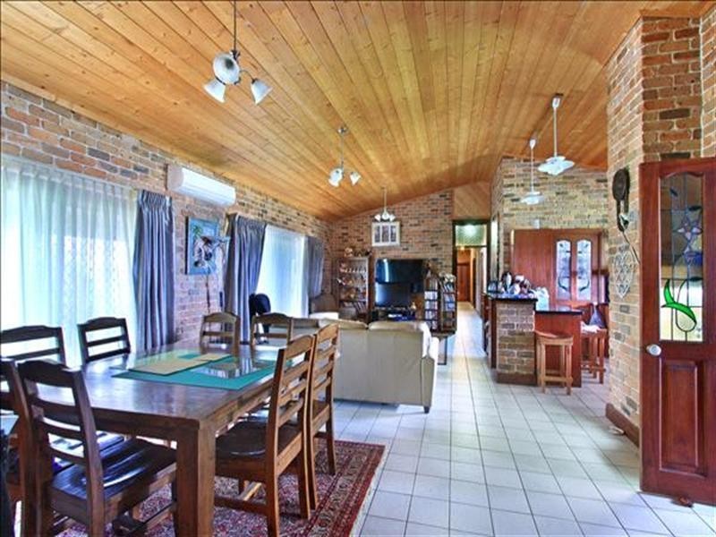 121 Cooby Road, Albion Park NSW 2527