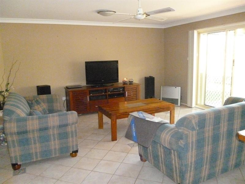 3 Downes Drive, Albion Park NSW 2527